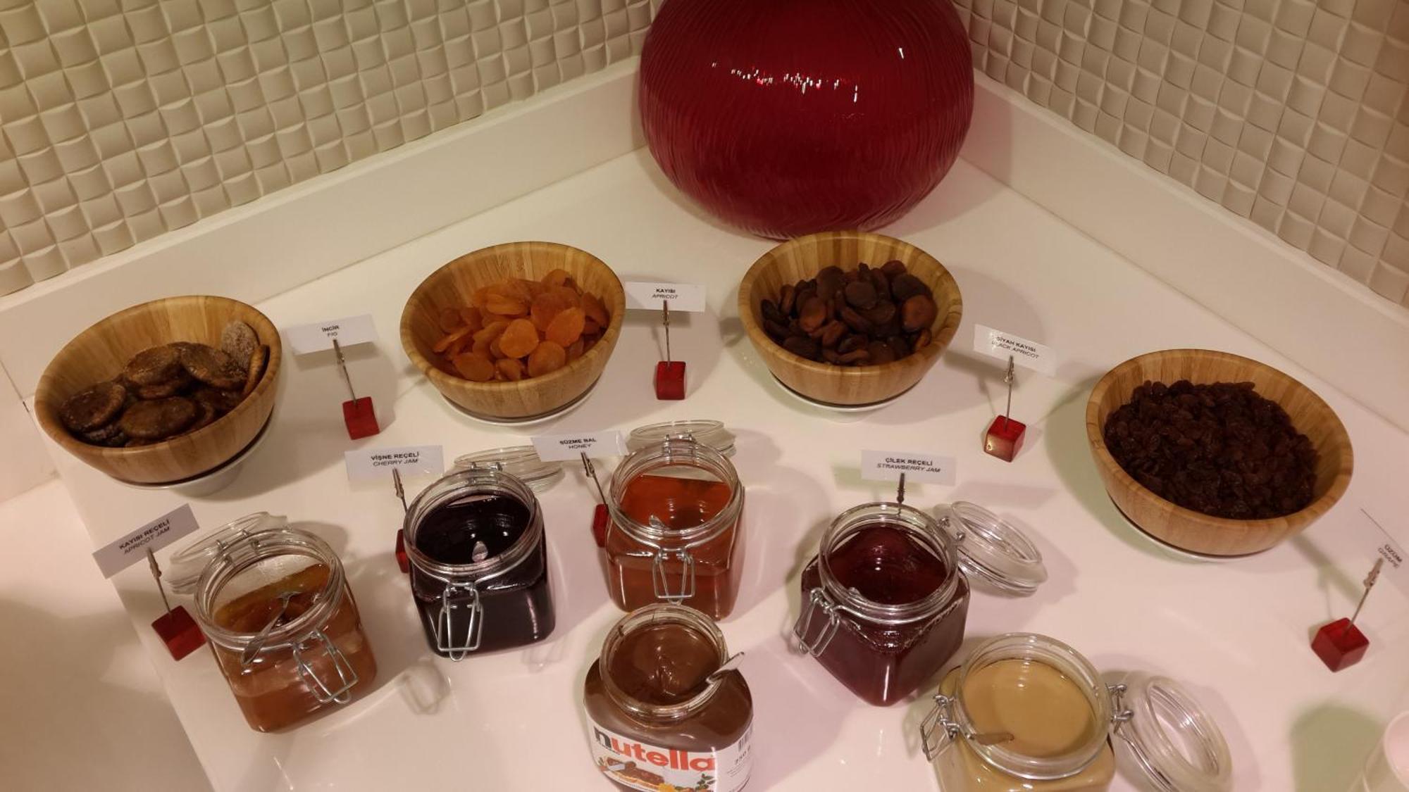 Warwick Ankara Hotell Exteriör bild
