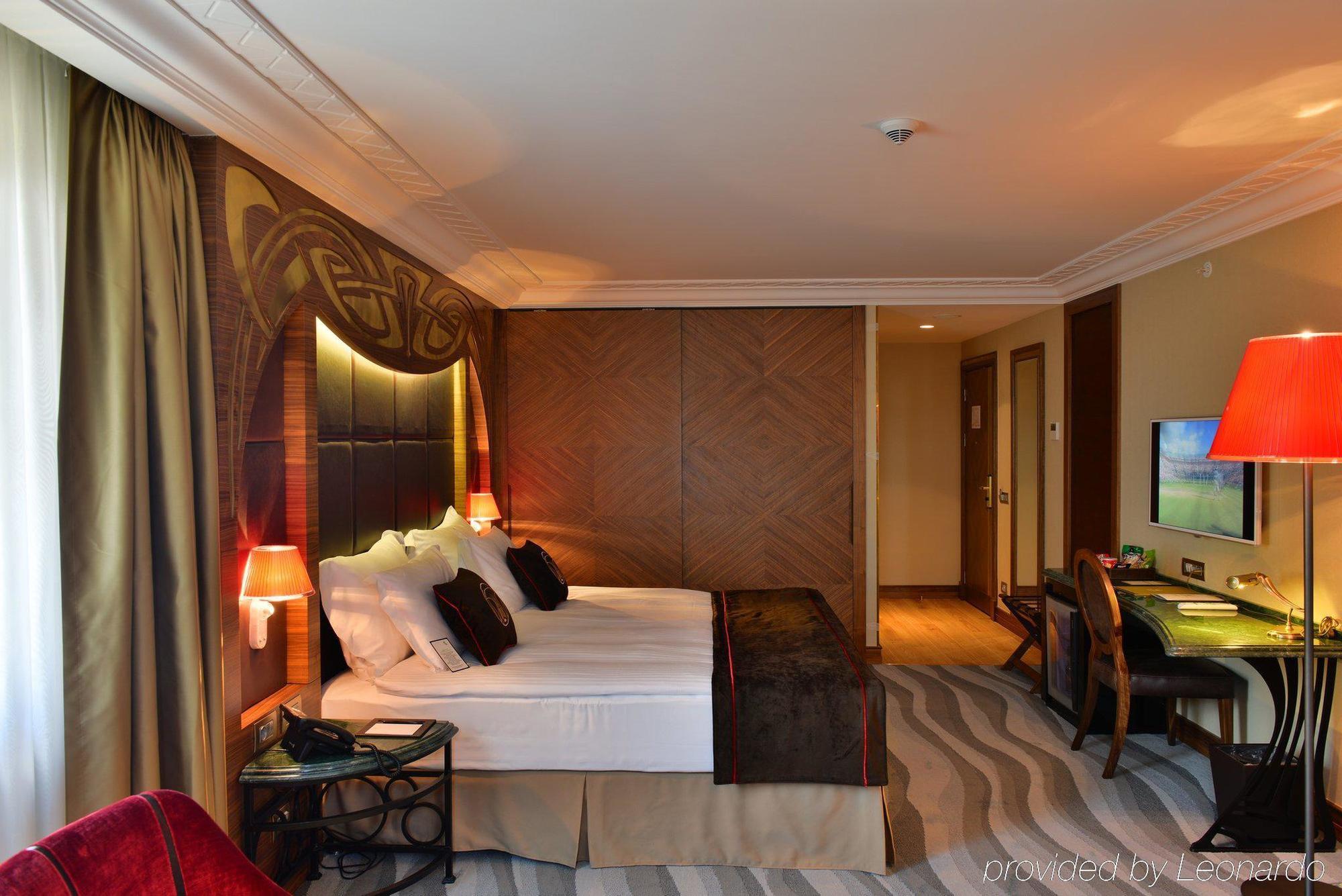 Warwick Ankara Hotell Exteriör bild